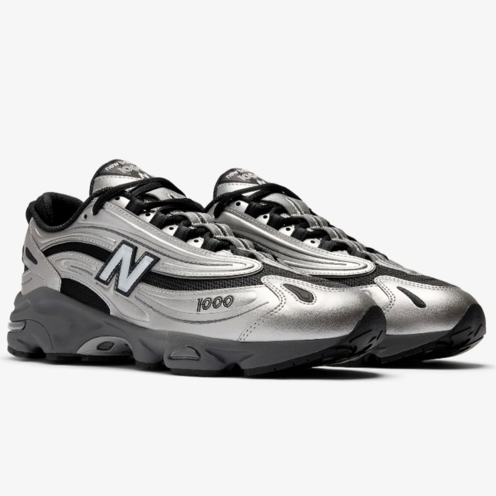 NWT New Balance 1000 Black Silver Metallic never worn super comfy